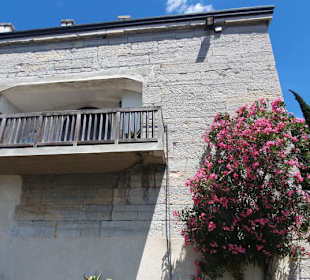 An der Front vom Fort