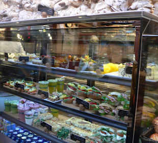 Крытый рынок Кауппатори