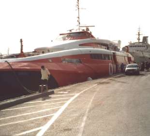 Powerboot Ausflug von Kreta nach Santorin! 1