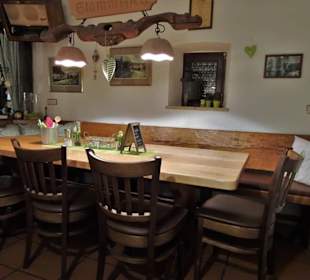 Blick in die Wirtsräume des Gasthofes Alte Mühle