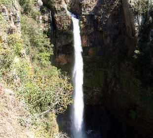 MacMac Falls
