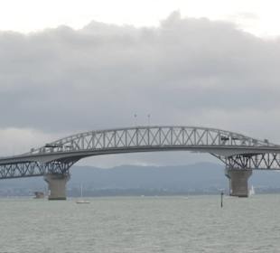 Habour Bridge Auckland