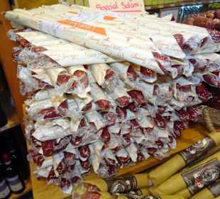 Rundgang durch den Feinkostladen El Botegher