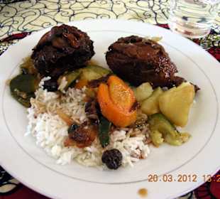Lecker Essen im Vulkankrater 