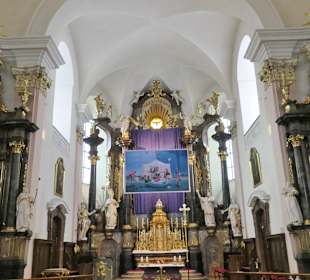 Die Alexanderkirche von Rastatt auf dem Marktplatz