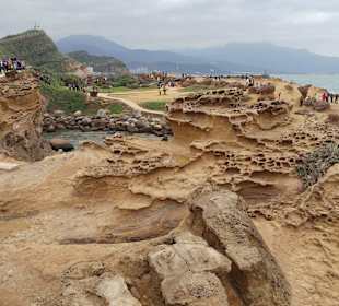 Interessante Formate in Stein geschliffen