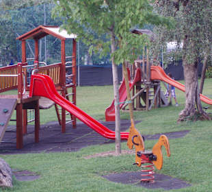 Großer Kinderspielplatz