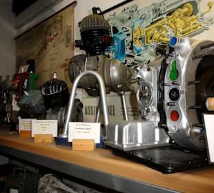 Exponate aus der Autowerkstatt