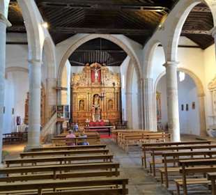 Blick in das Kirchenschiff von Santa Maria 