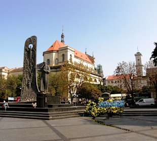 Памятник Т. Шевченко