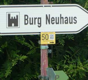 Einstieg zum Weg hoch zur Ruine Burg Neuhaus