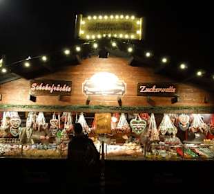 Spaziergang über den Märchenweihnachtsmarkt