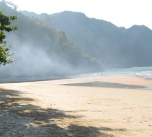Am Strand war es bei diesem Rauch nicht auszuhalte