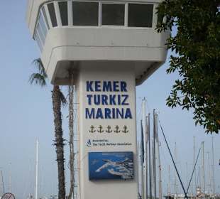 Turm am Yachthafen