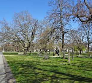 Eindrücke vom alten St.-Nikolai-Friedhof