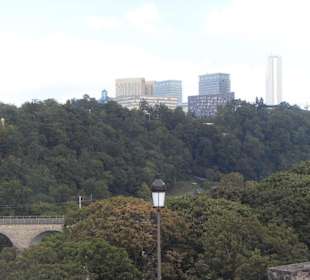 Blick von den Bockkasematten auf Schlossberg