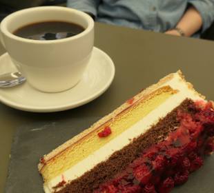 Zur Kaffeepause bei Bassanese Cafe am Dom