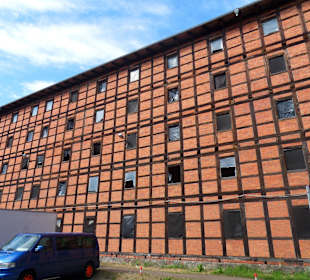 Stare budynki spichrza