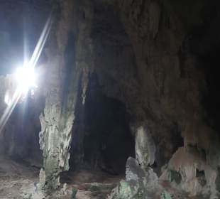 Höhlenbesichtigung