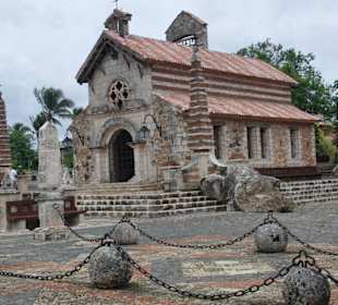 Kirche in Altos de Chavon