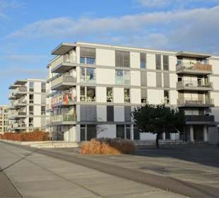 Spaziergang durch die Überseestadt Bremen