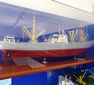 Rundgang durch die Schiffshalle des Heimatmuseums