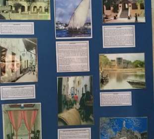 Vor dem Lamu Museum