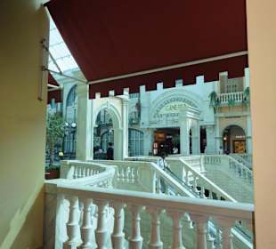 Mercato Mall