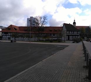 Blick zum Waffenmuseum