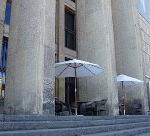 Muzeum Narodowe - kawiarnia przed wejściem