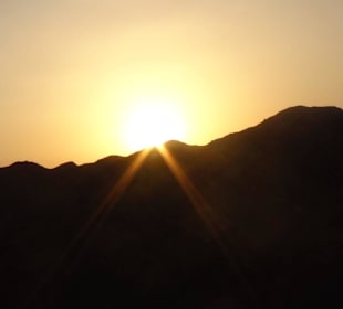 Sonnenuntergang in Wüste 