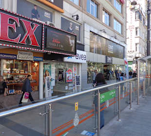 Divan Yolu Cd. - Hauptstraße in der Altstadt