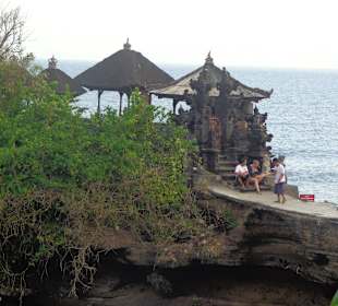 Brücke zum kleinen Tempel