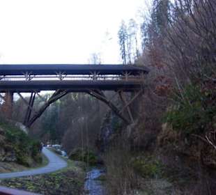 Fußgängerbrücke Teufelshöhle