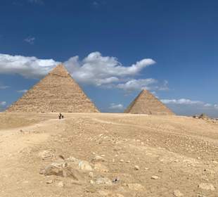 Pyramiden aus der Entfernung