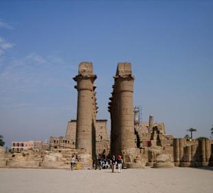 Innenhof des Luxortempels