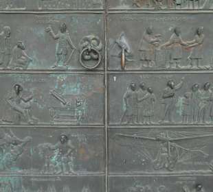 Tür vom Alten Rathaus von Magdeburg