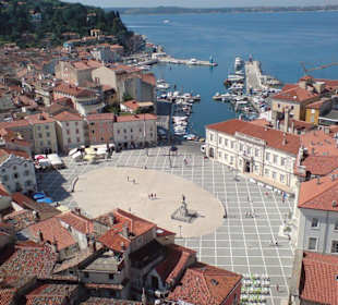 Blick vom Glockenturm auf Piran