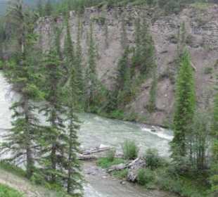 Nr. 2: Einseitig eingegrabener Maligne River