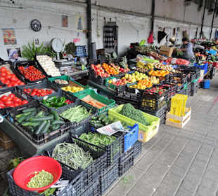 Rundgang auf der Galerie-Ebene der Markthalle