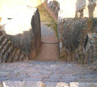 Deep steps at Inka ruins Saqsaywaman