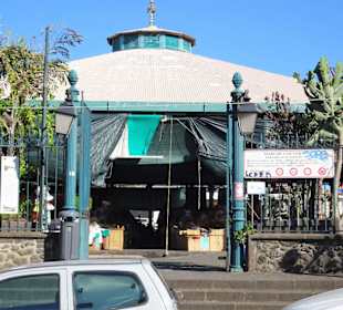 Eingang zur Rundhalle des Marché Couvert