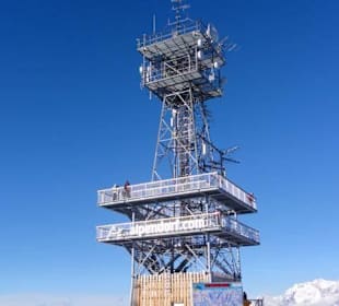 Alpendorf Aussichtsturm