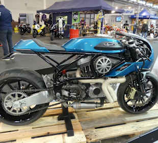 Gebraucht-Motorrad-Markt im Foyer