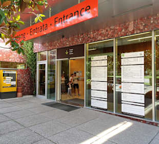 Eingang zu den Gärten von Schloss Trauttmansdorff