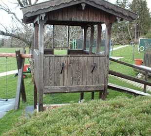 Kleiner Spielplatz nebenan