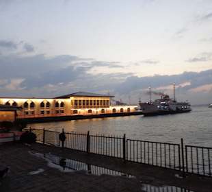 Blick auf den Hafen