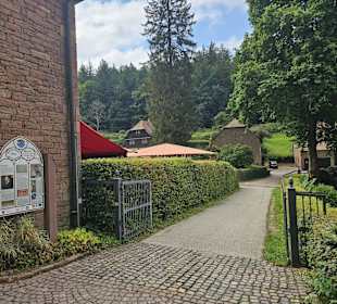 Zufahrt zum Wassserschloss