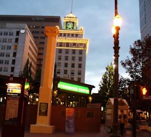 Pioneer Courthouse Square