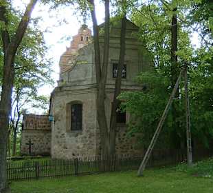 Außenansicht mit Turm